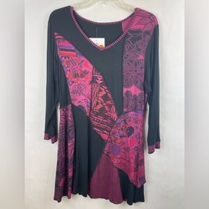 *NWT* Boho Magenta/Black Diagonal Patchwork Tunic from Parlsey and Sage